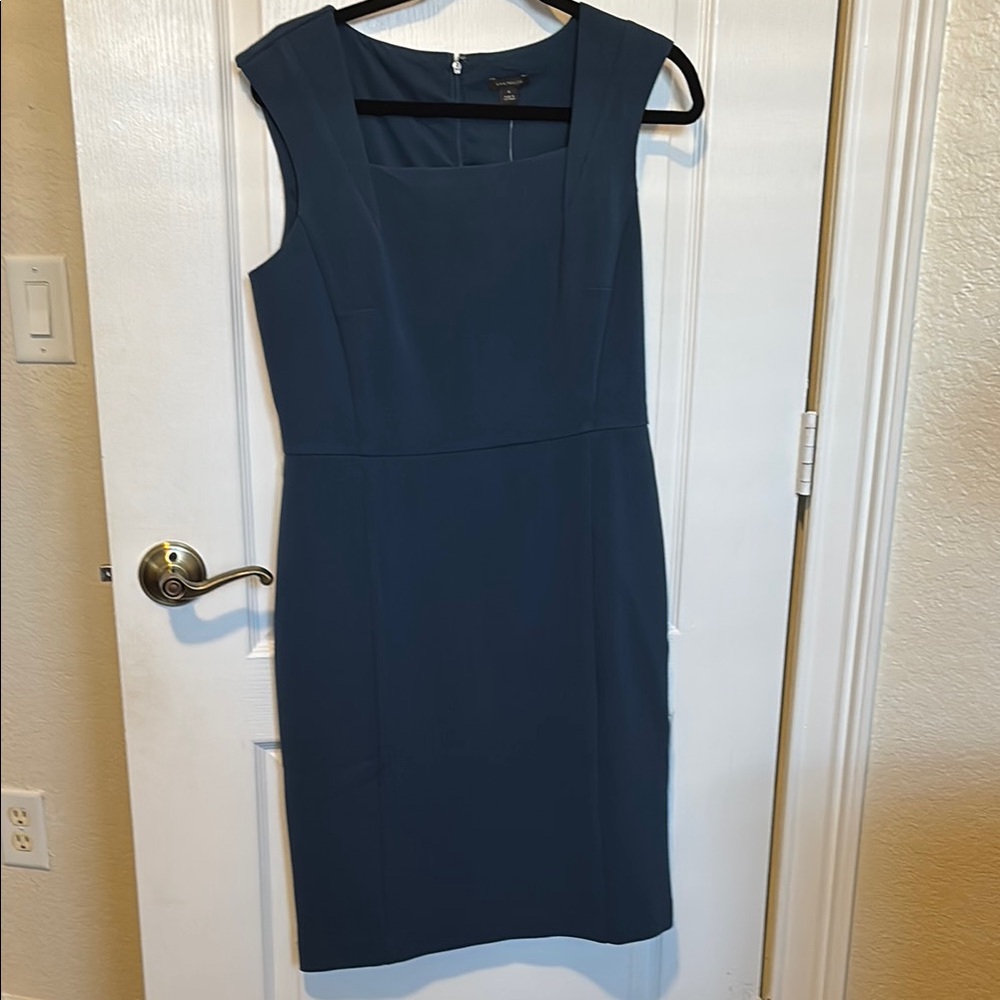 Ann Taylor Blue Sleeveless Sheath Dress for Work